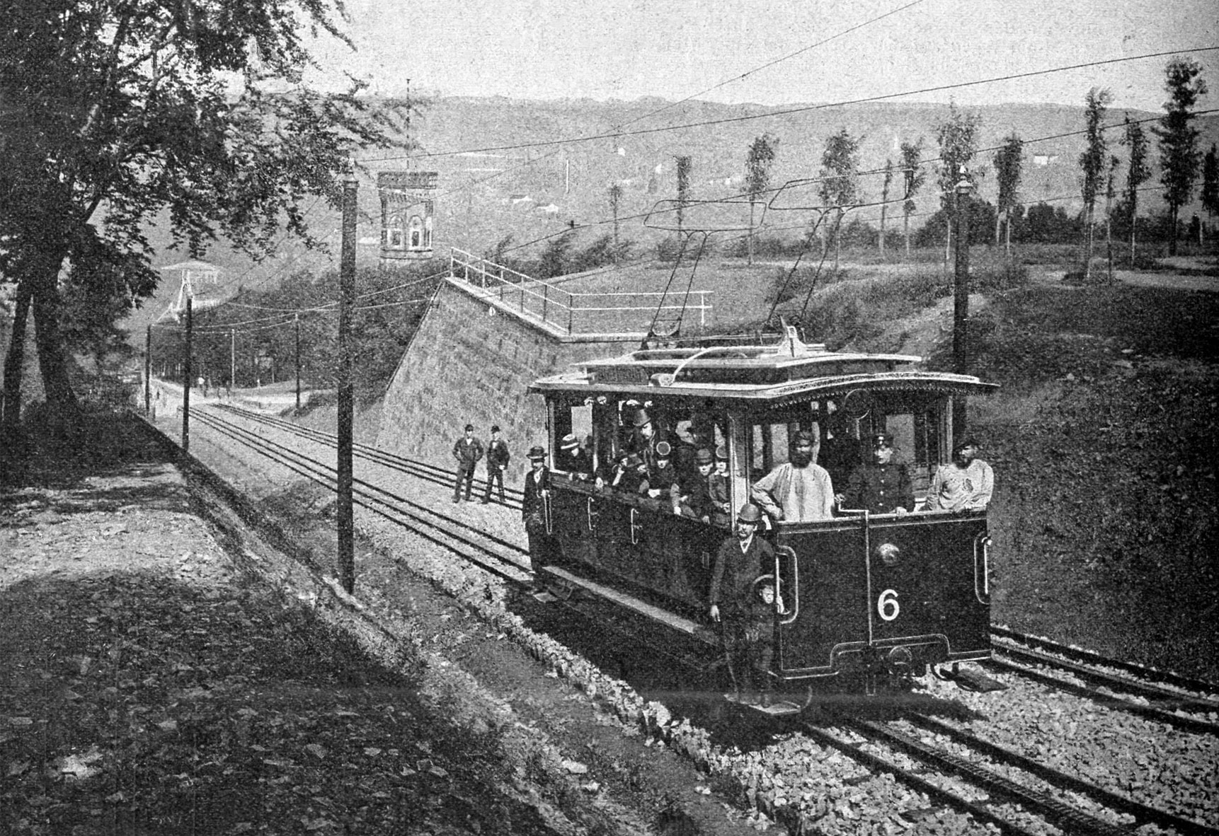 Motorwagen der Barmer Bergbahn um 1898